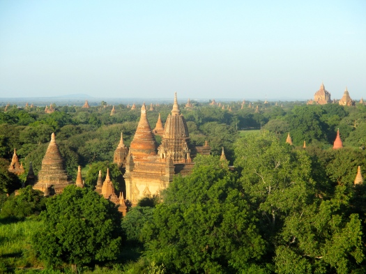 Utsikt från Shwesandaw Pagoda i Bagan. 15 november 2014.